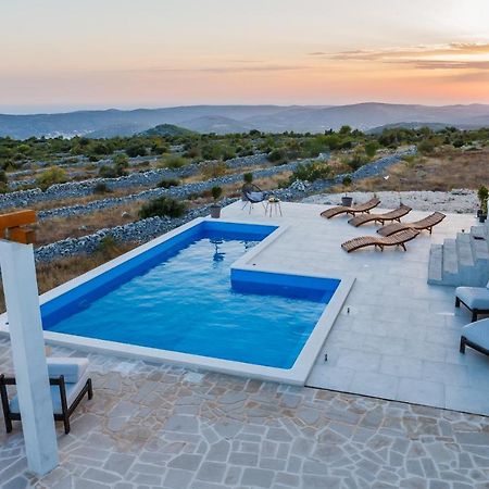 Villa Zlatno Sunce In The Hills Near Trogir Vrsine Buitenkant foto