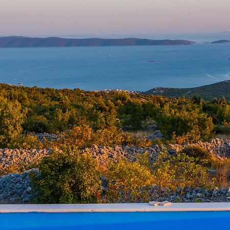 Villa Zlatno Sunce In The Hills Near Trogir Vrsine Buitenkant foto