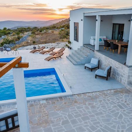 Villa Zlatno Sunce In The Hills Near Trogir Vrsine Buitenkant foto