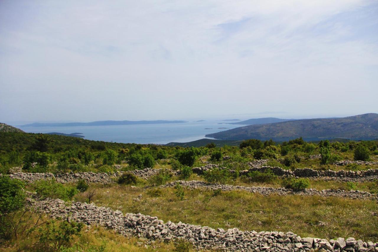 Villa Zlatno Sunce In The Hills Near Trogir Vrsine Buitenkant foto