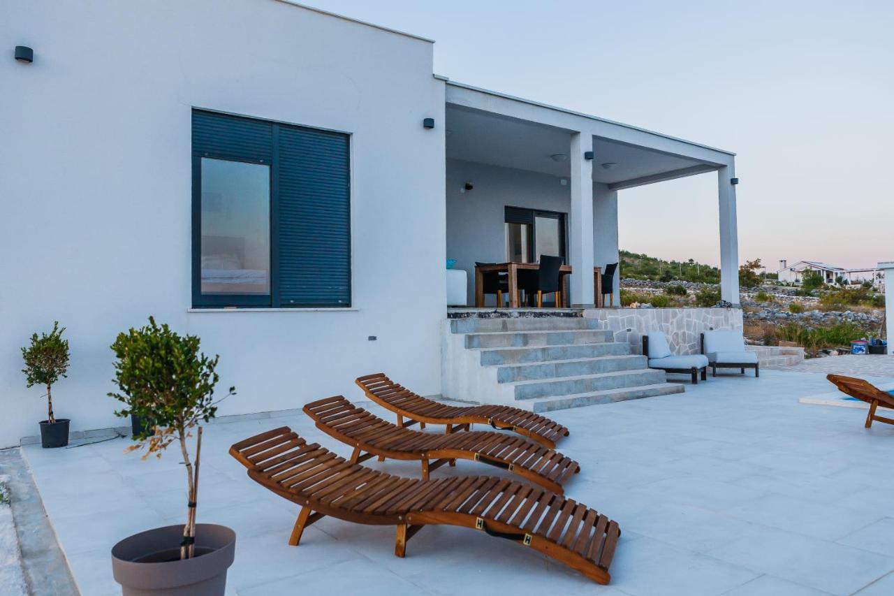 Villa Zlatno Sunce In The Hills Near Trogir Vrsine Buitenkant foto