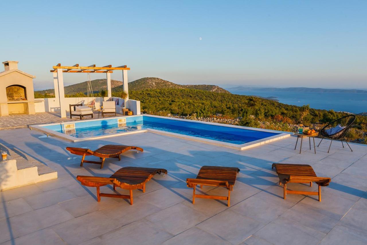 Villa Zlatno Sunce In The Hills Near Trogir Vrsine Buitenkant foto